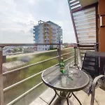 Nadmorskie - Duże Blisko Molo I Plaży Kołobrzeg